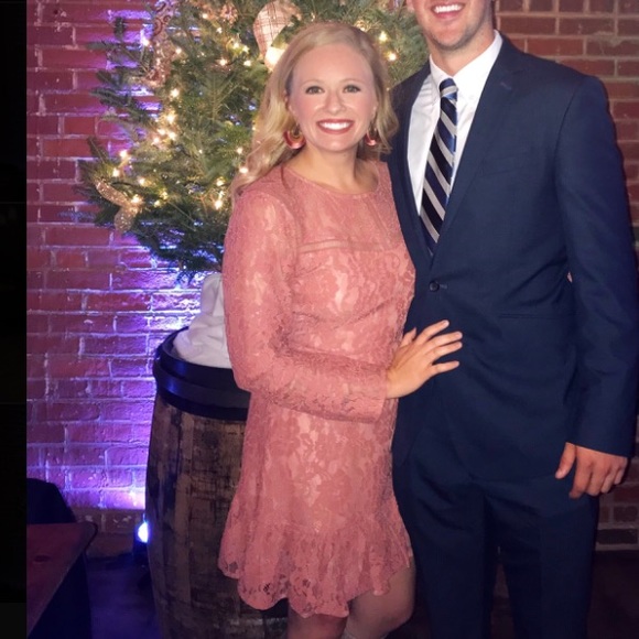 Mauve lace long sleeve dress - Picture 1 of 3